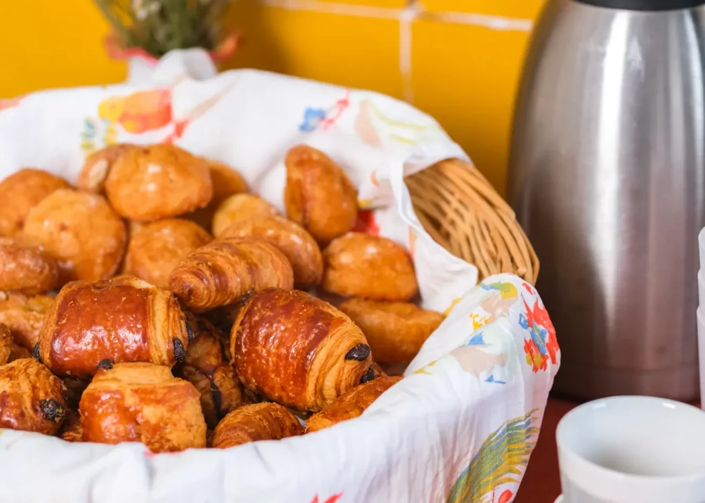 Panier de viennoiseries